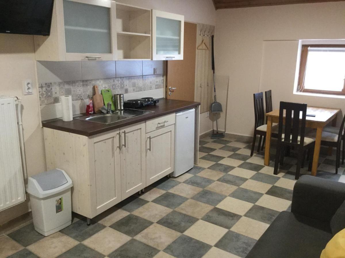Natura Panzio&Apartmanhaz Orfű Buitenkant foto