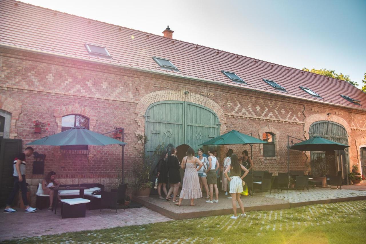 Natura Panzio&Apartmanhaz Orfű Buitenkant foto