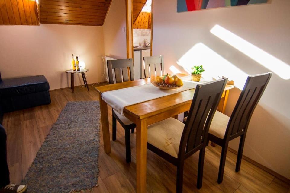 Natura Panzio&Apartmanhaz Orfű Buitenkant foto