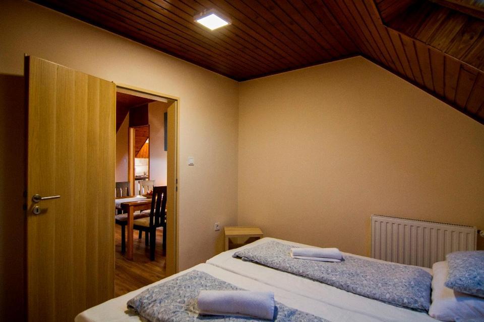 Natura Panzio&Apartmanhaz Orfű Buitenkant foto